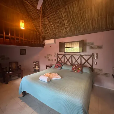 The Pickled Onion B&B And Restaurant Uxmal Santa Elena Exterior foto