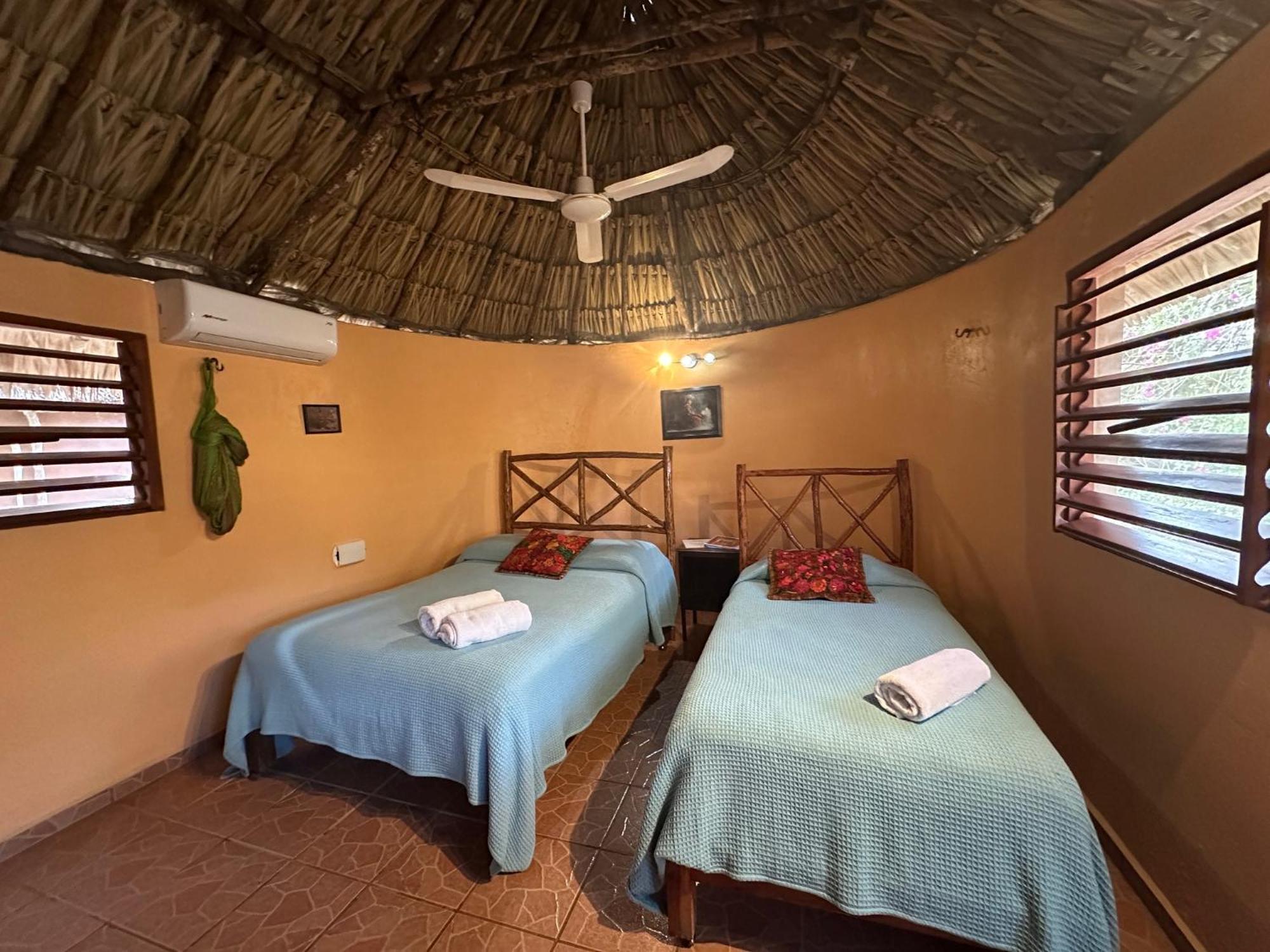 The Pickled Onion And Restaurant Uxmal Bed & Breakfast 3*