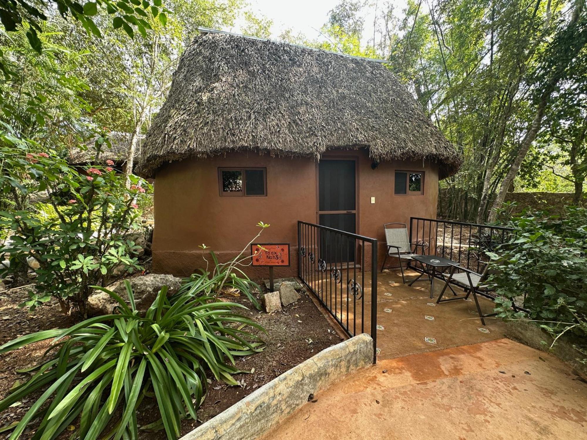 The Pickled Onion And Restaurant Uxmal Bed & Breakfast 3*