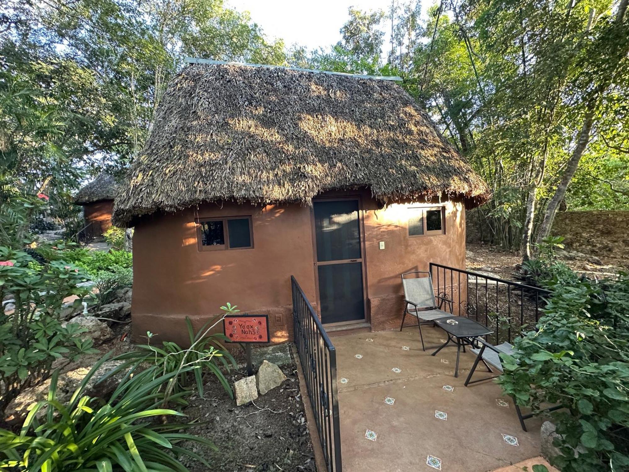 The Pickled Onion And Restaurant Uxmal 3* Santa Elena