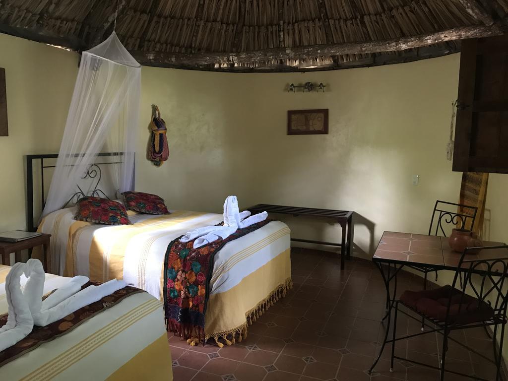The Pickled Onion And Restaurant Uxmal 3*