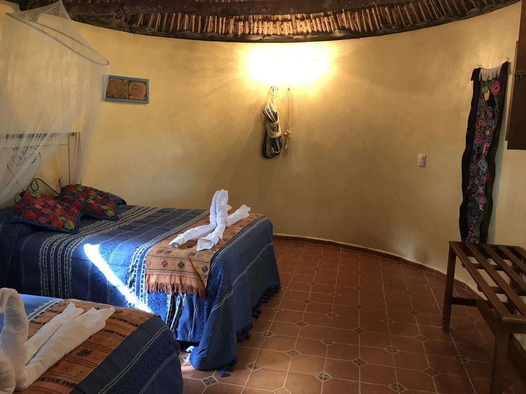 The Pickled Onion And Restaurant Uxmal Santa Elena