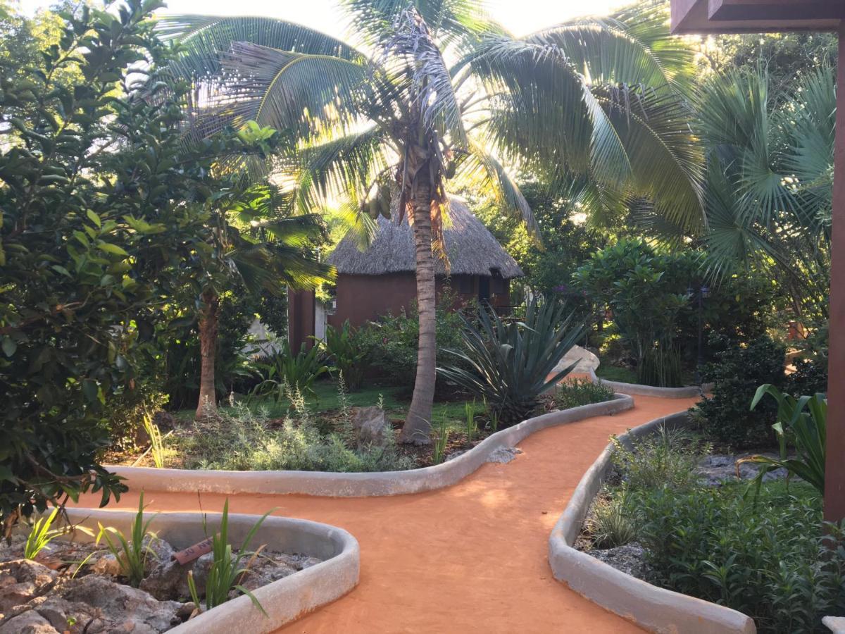 The Pickled Onion And Restaurant Uxmal 3*