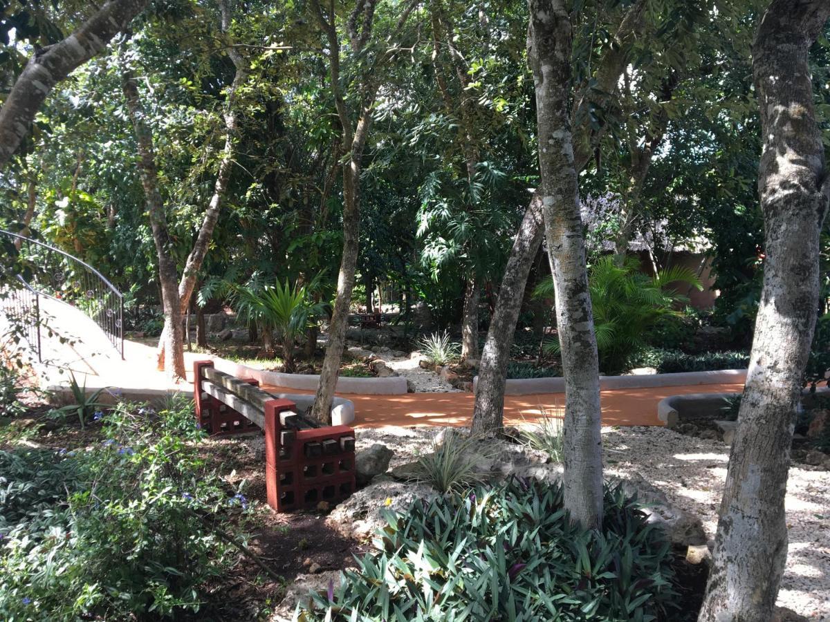 The Pickled Onion And Restaurant Uxmal Bed & Breakfast 3*